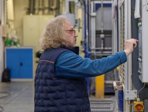 When to combine wet press and dry press in one product line