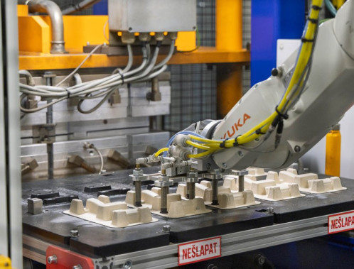 Why suppliers who manufacture their own equipment deliver better packaging